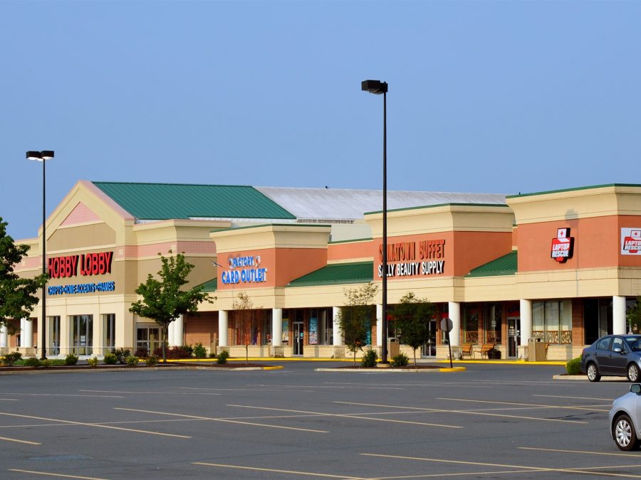 HObby Lobby shopping center with stores