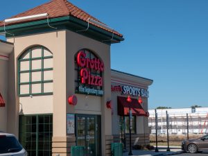 exterior view of grotto pizza in camden delaware